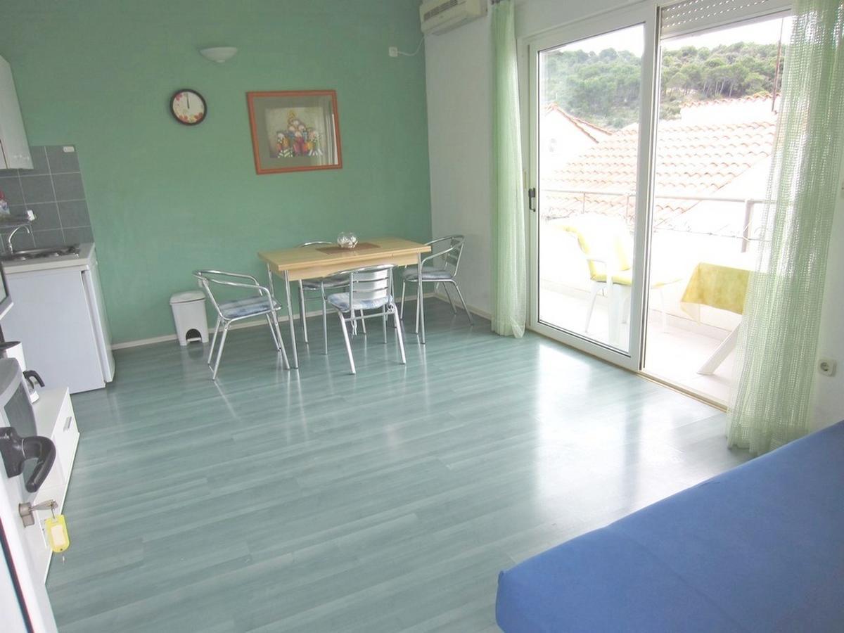 Apartments Zdenka Donji Okrug  Ngoại thất bức ảnh