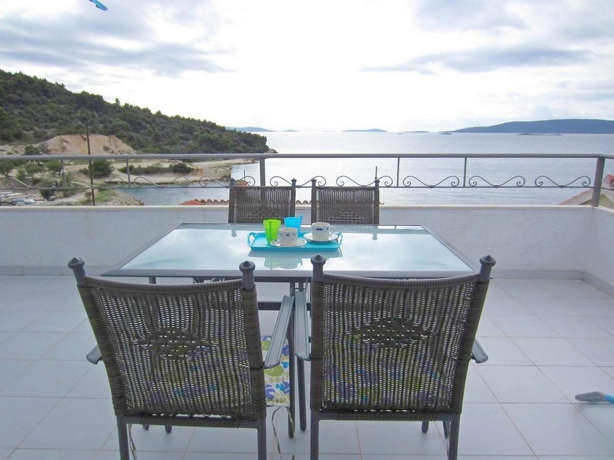 Apartments Zdenka Donji Okrug  Ngoại thất bức ảnh